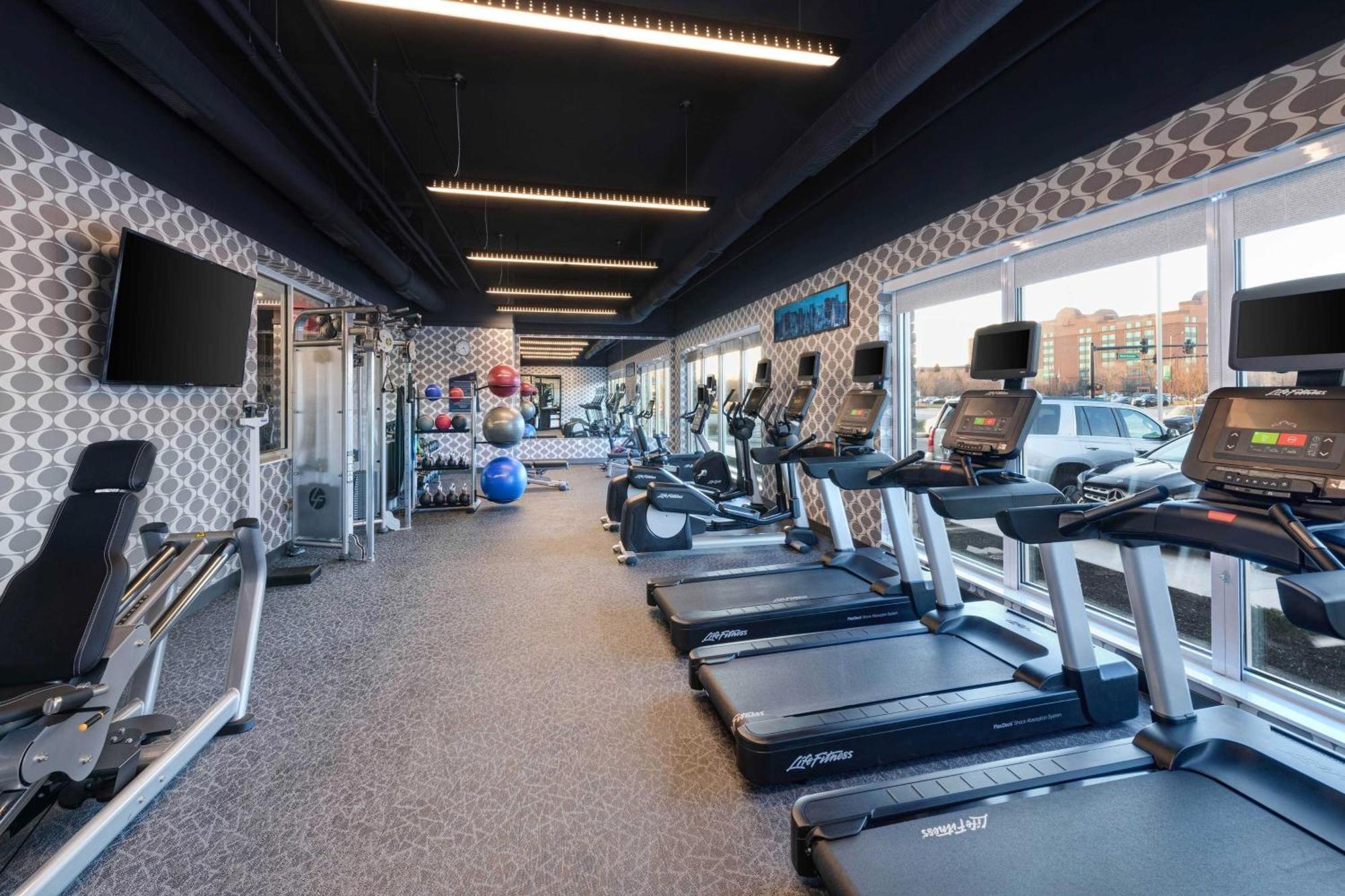 Aloft Cincinnati West Chester Bagian luar foto